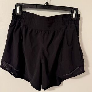Hotty hot shorts high rise 4 inch